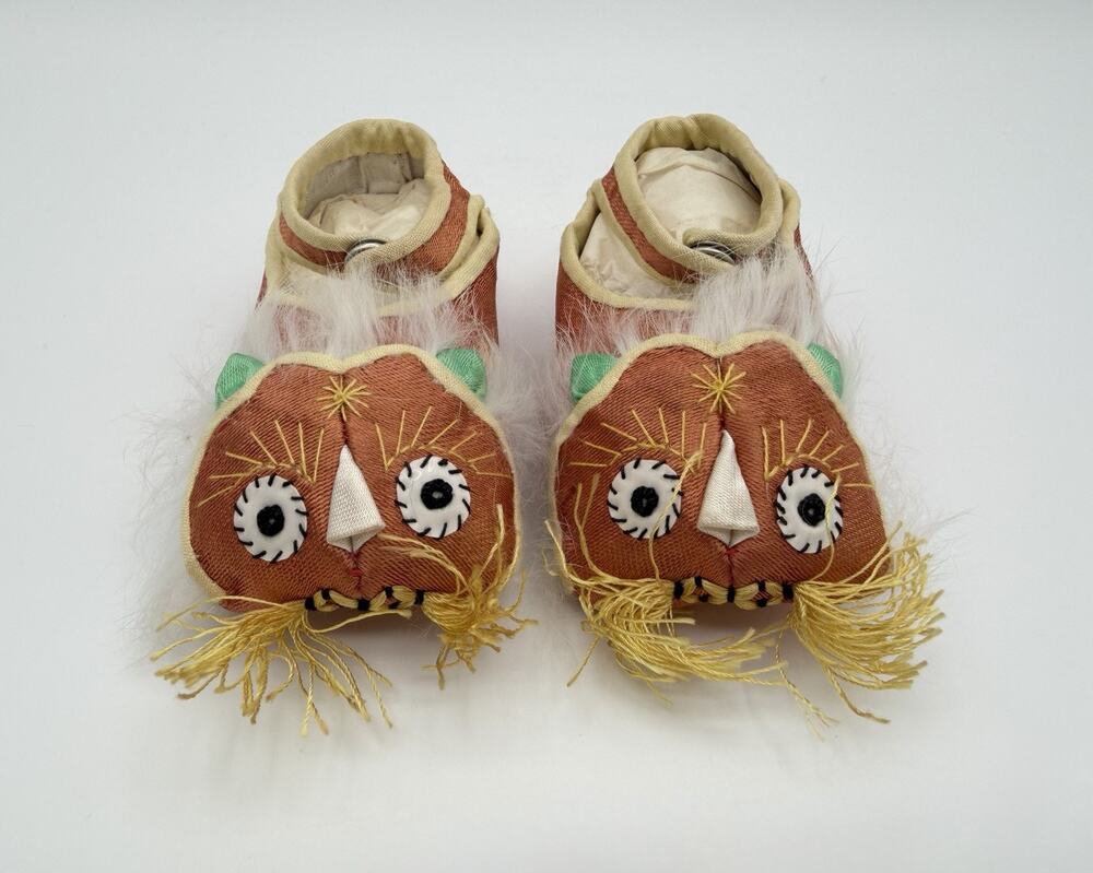 Chinese Embroidered Lion Head Baby Shoes with Tail 4” Long Handmade Vintage Pair